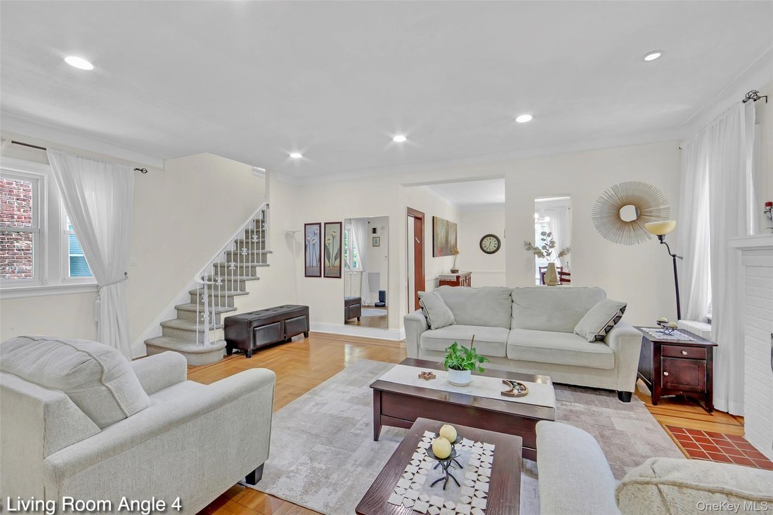 House in New York, New York, United States 5 - 18013300
