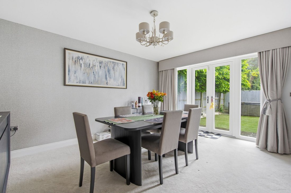 House in Ascot, England 3 - 18012736