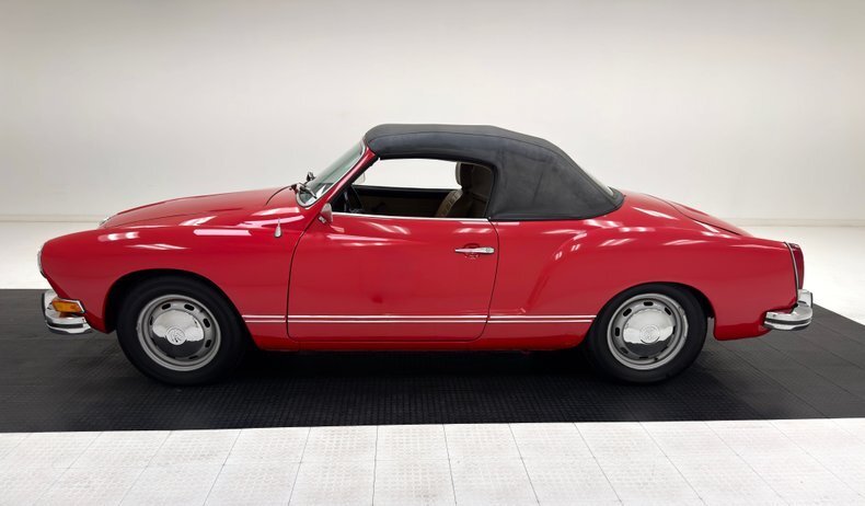 Cabriolet in Morgantown, United States 3 - 18013484