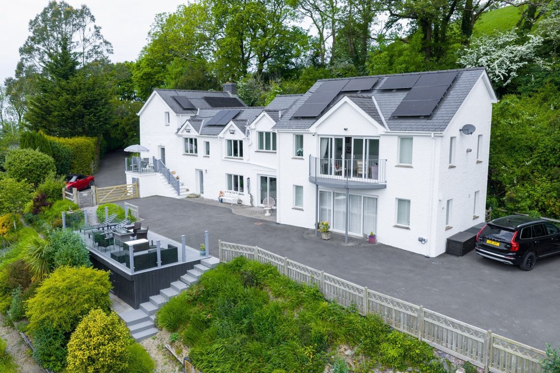 House in Llaingarreglwyd, Wales 2 - 18013096