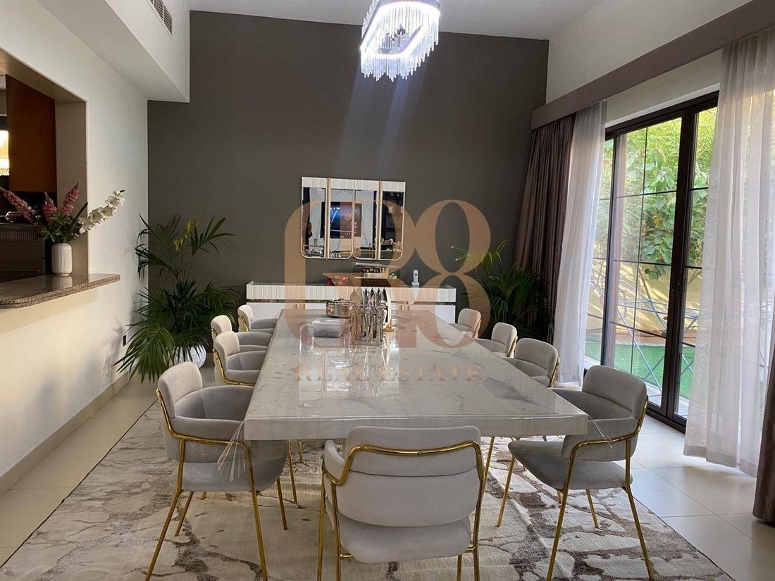 Villa in Nad Al Sheba, Dubai, United Arab Emirates 3 - 18013131