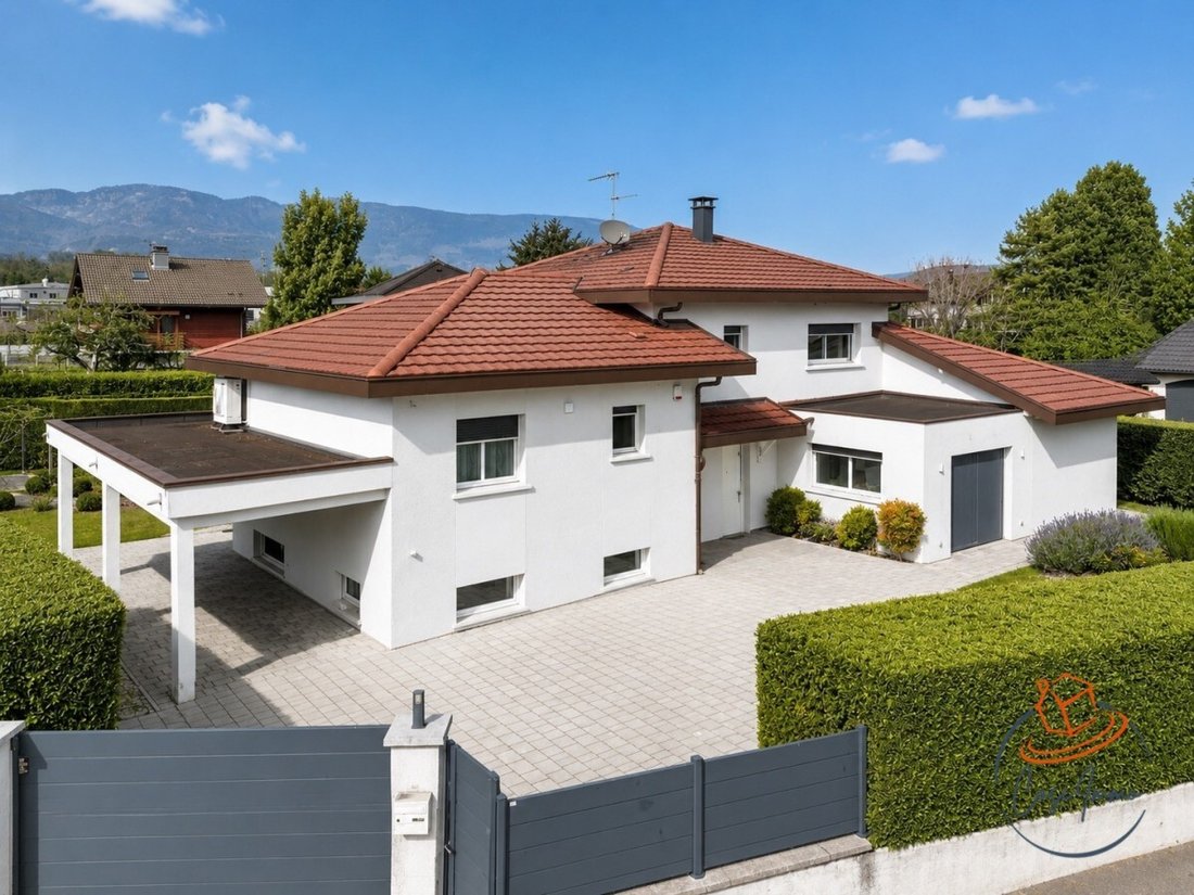 Villa in Ségny, Auvergne-Rhône-Alpes, France 1 - 17360578