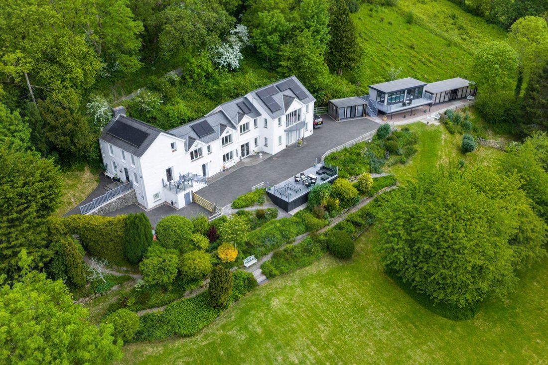 House in Llaingarreglwyd, Wales 1 - 18013096