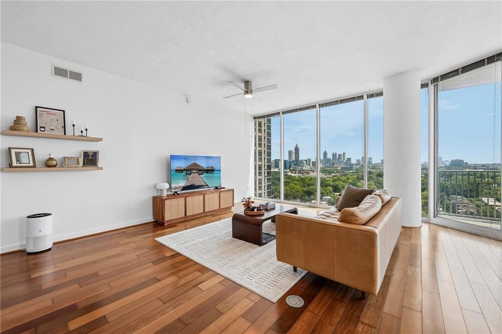 Condo in Atlanta, Georgia, United States 2 - 18013370