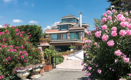 Villa à Pantigliate, Lombardie, Italie 1