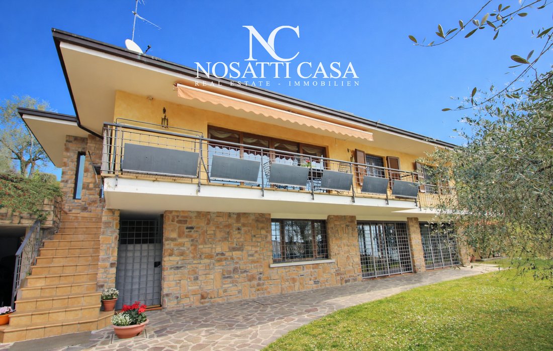 Villa in Gardone Riviera, Lombardy, Italy 3 - 14006095