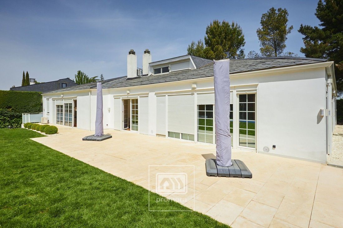 Villa in La Moraleja, Alcobendas, Comunidad de Madrid 3 - 18014381