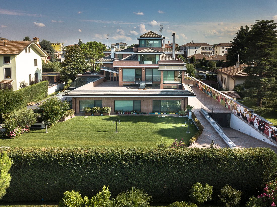 Villa in Pantigliate, Lombardy, Italy 5 - 18014272