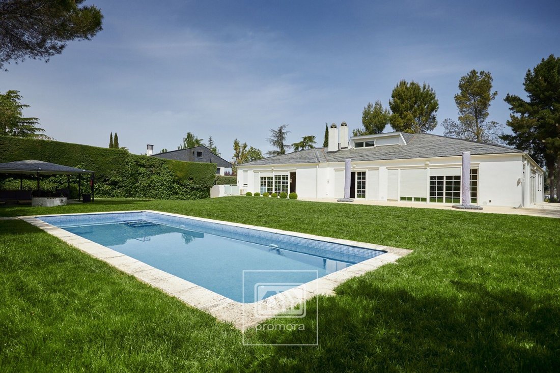 Villa in La Moraleja, Alcobendas, Comunidad de Madrid 1 - 18014381