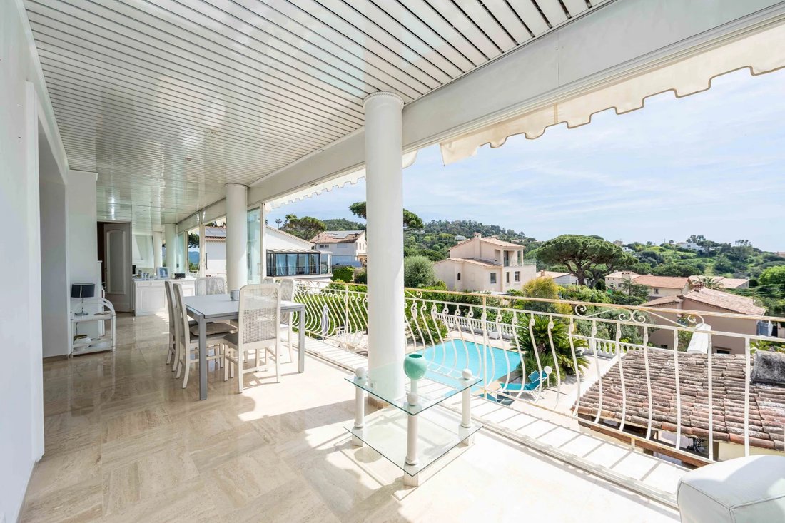Villa in Font de Veyre, Cannes, France 5 - 18014405