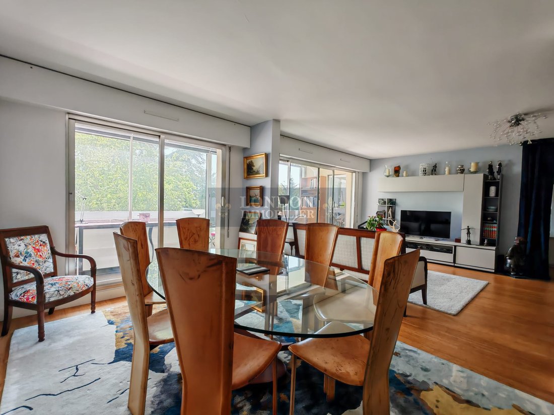 Apartment in Domaine National du Château, Versailles, France 3 - 17727455