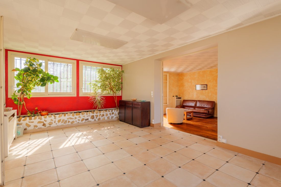 House in Lagny-sur-Marne, Ile-de-France, France 3 - 18013946