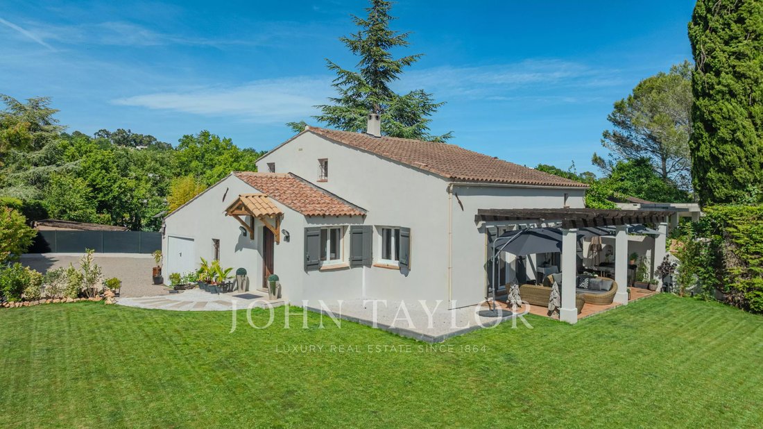 House in Grasse, Provence-Alpes-Côte d'Azur, France 3 - 18014422