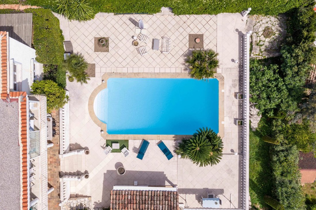 Villa in Font de Veyre, Cannes, France 2 - 18014405