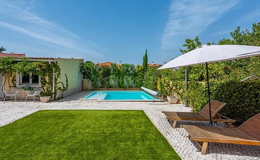 Villa in Azeitao (Sao Lourenco e Sao Simao), Setubal, Portugal 1