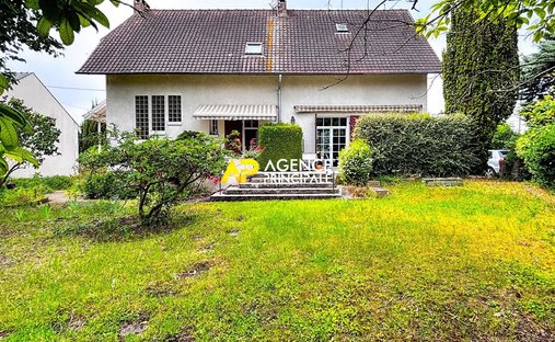 House in L'Union, Sartrouville, France 1
