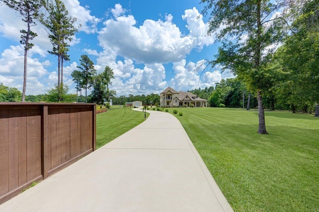 House in Cleveland, Texas, United States 2 - 18014057
