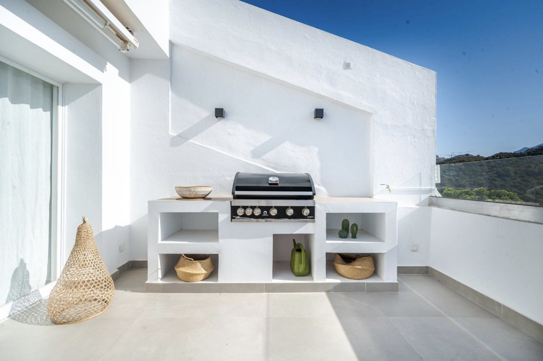 Apartment in La Quinta, Benahavis, Andalusia 3 - 18014319