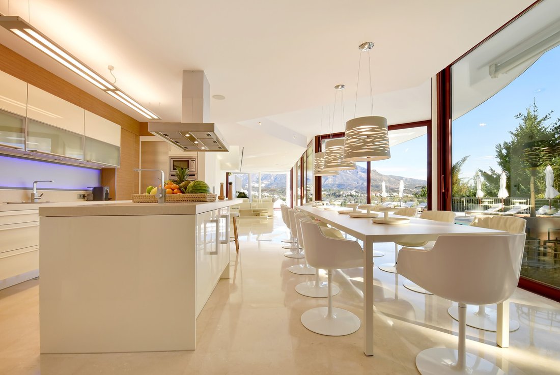 Villa in Nueva Andalucia, Marbella, Spain 5 - 11060597