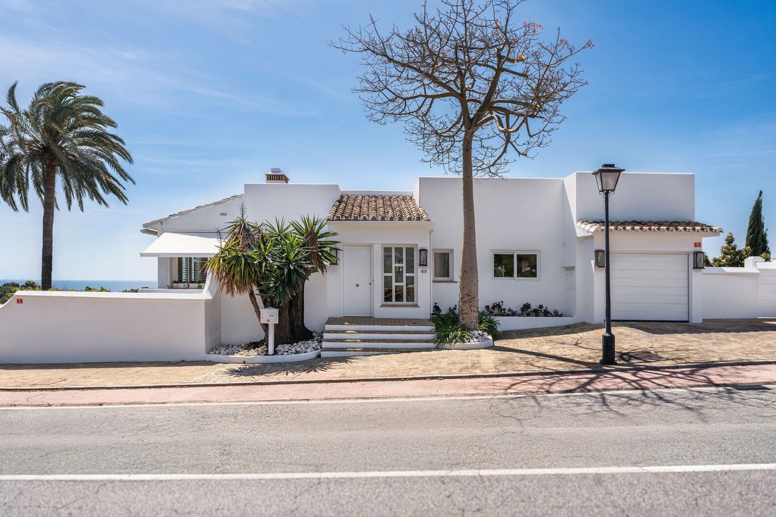 Villa in Nueva Andalucia, Marbella, Spain 1 - 15456307