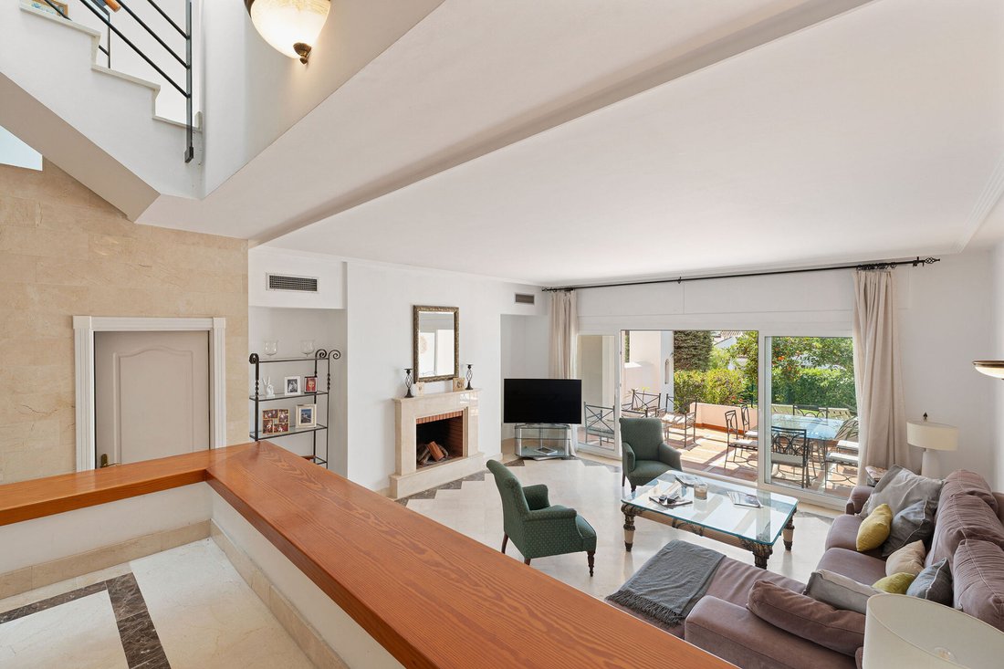 Townhouse in Nueva Andalucia, Marbella, Spain 4 - 18014346
