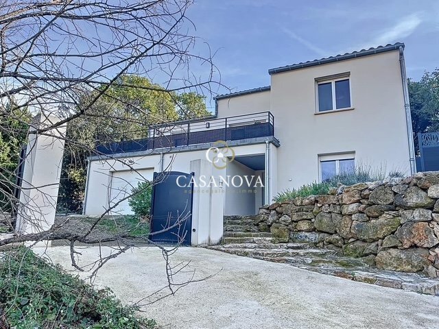 House in Centre Ville, Clermont-l'Hérault, France 1 - 18010810