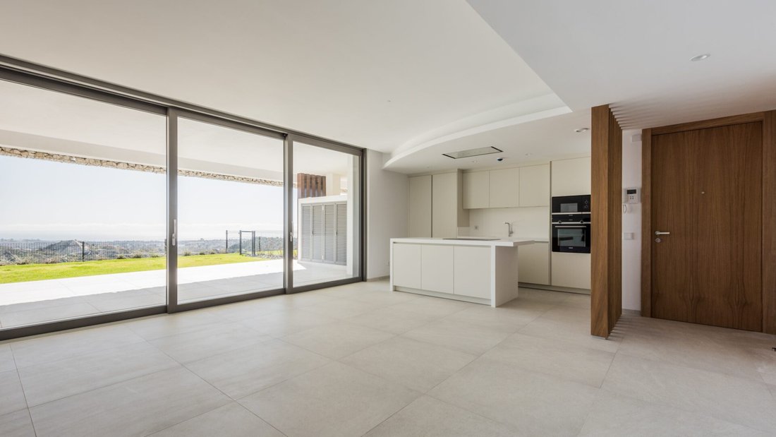 Apartment in La Quinta, Benahavis, Andalusia 4 - 16495861