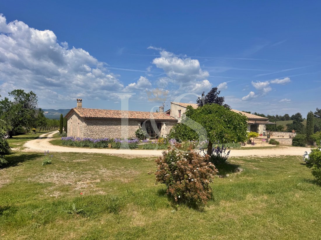 Casa en Sault, Provenza-Alpes-Costa Azul, Francia 1 - 17899529