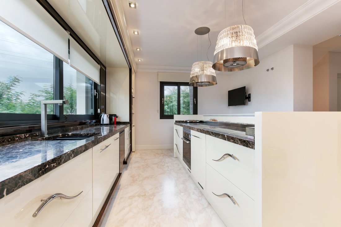 Villa in Marbella, Andalusia, Spain 5 - 16656345