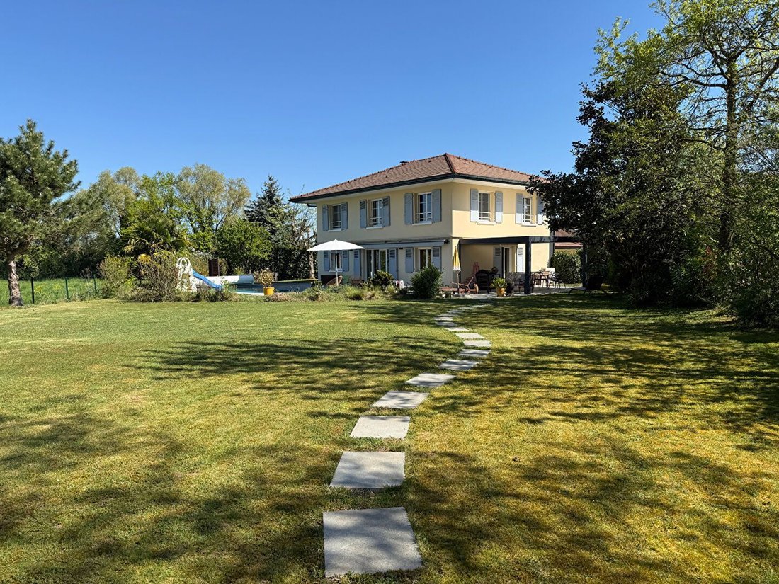 House in Sciez, Auvergne-Rhône-Alpes, France 1 - 18013856