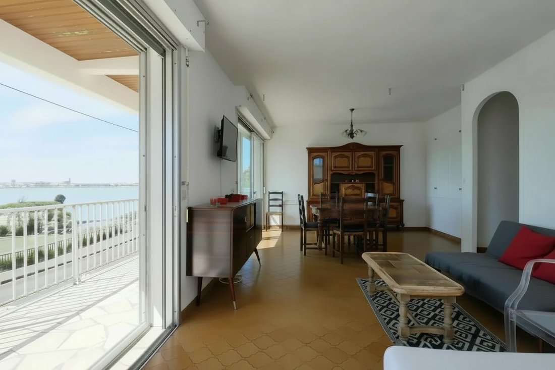 Villa in Nord Est Vallieres, Saint-Georges-de-Didonne, France 3 - 16125971