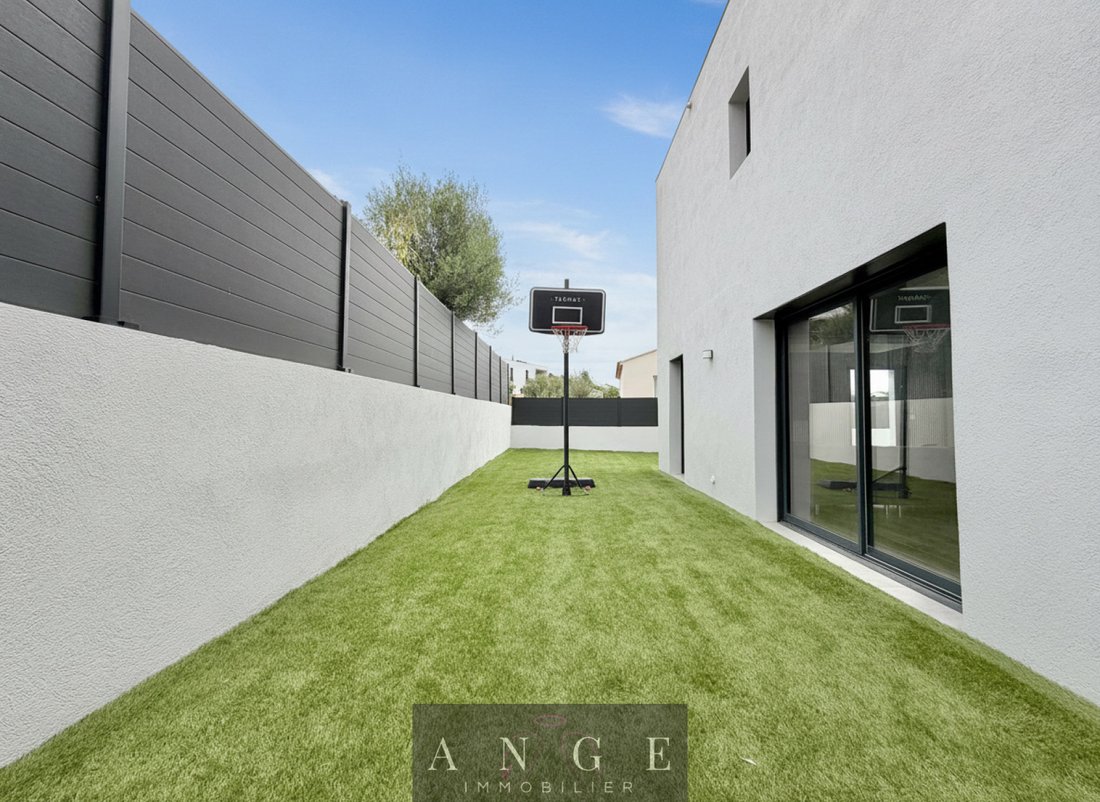Villa in La Garde, Provence-Alpes-Côte d'Azur, France 4 - 18013909
