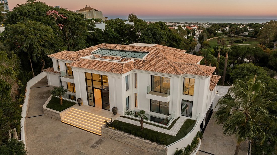 Villa in Benahavis, Andalusia, Spain 1 - 18014299