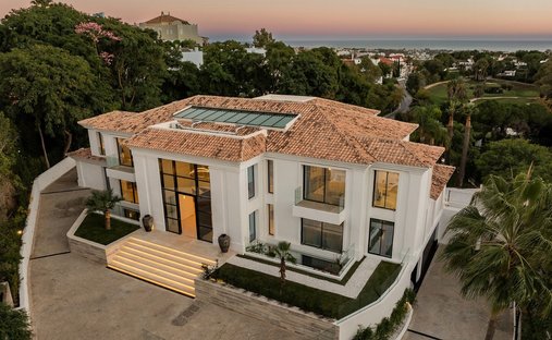 Villa in Benahavis, Andalusia, Spain 1