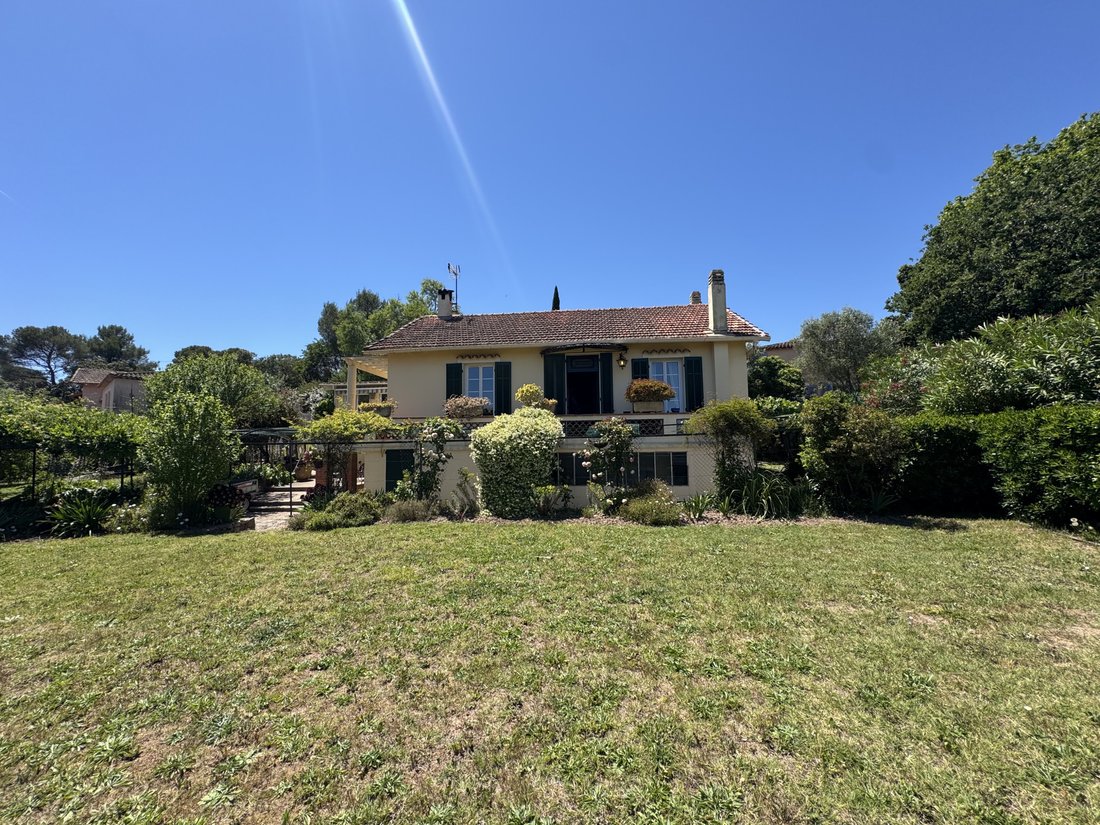 House in Le Dramont-Agay-Anthéor-Le Trayas, Saint-Raphaël, France 1 - 18013937