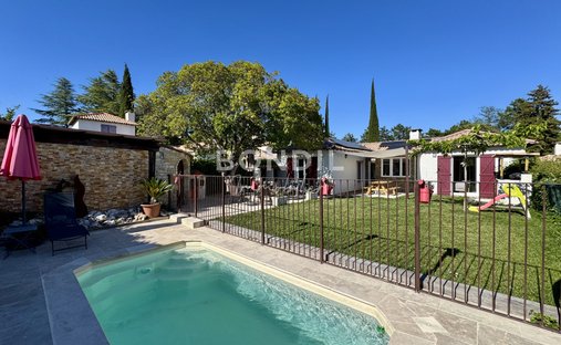 House in Granettes-Jauberte-Sainte Anne, Aix-en-Provence, France 1