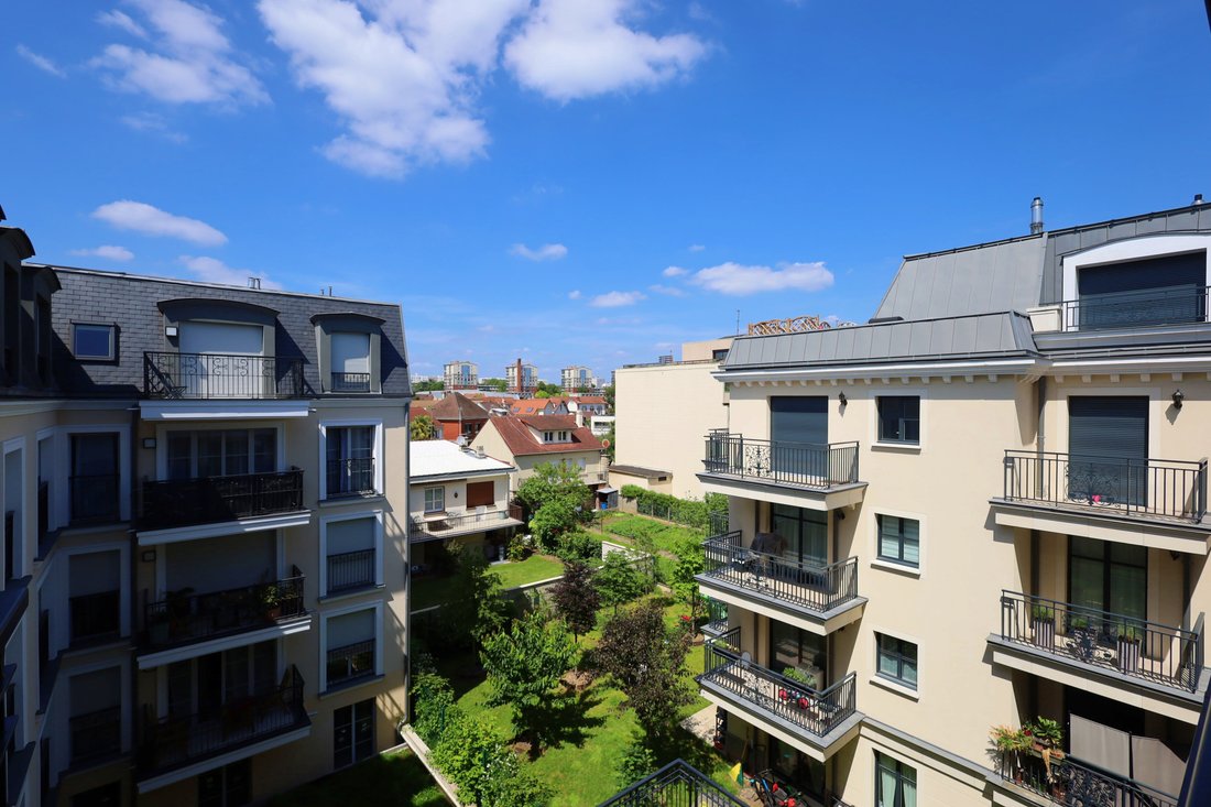 Apartment in Jardin Parisien, Clamart, France 1 - 18013860