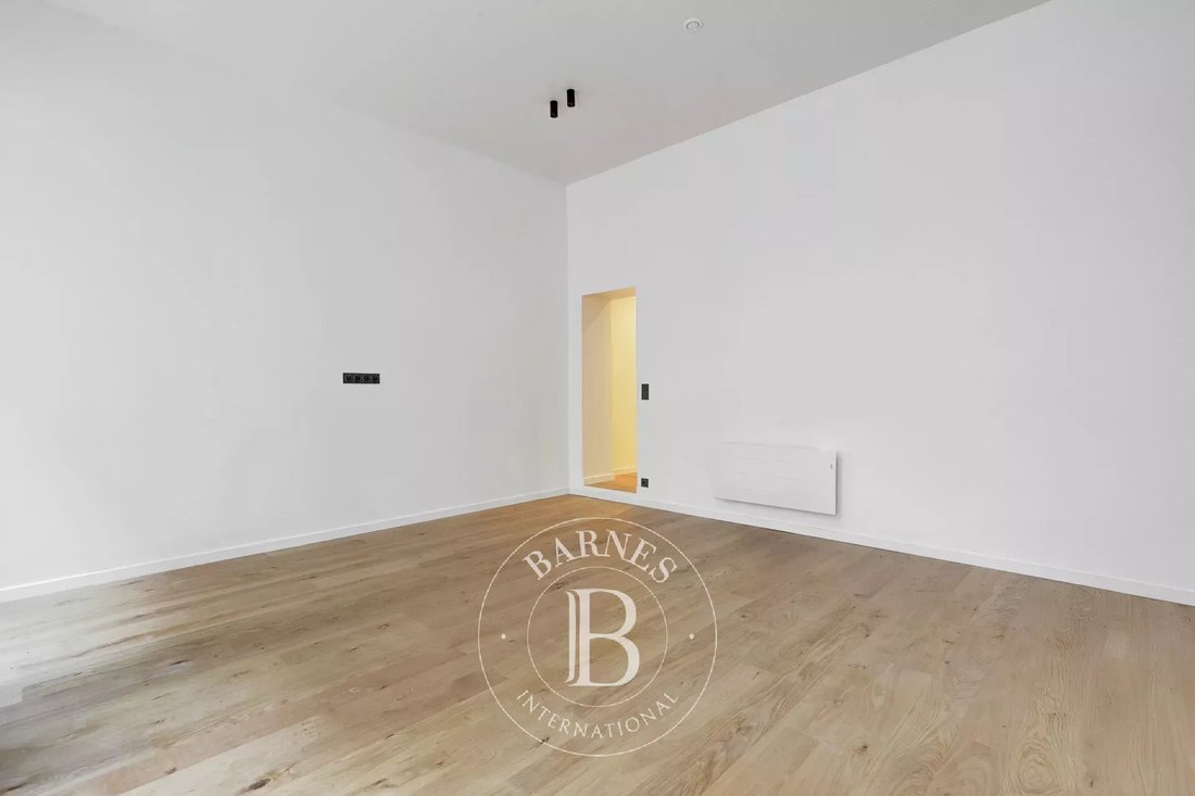 Apartment in Elysées-Madeleine, Paris 8e Arrondissement, Paris 3 - 18014361