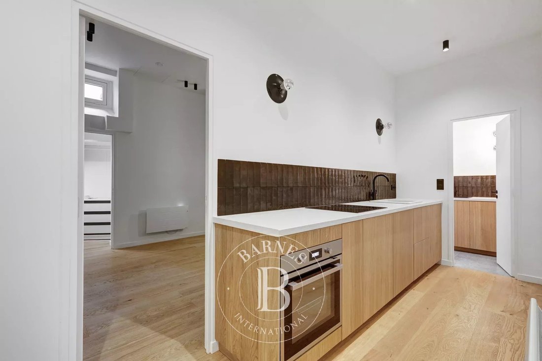 Apartment in Elysées-Madeleine, Paris 8e Arrondissement, Paris 4 - 18014361