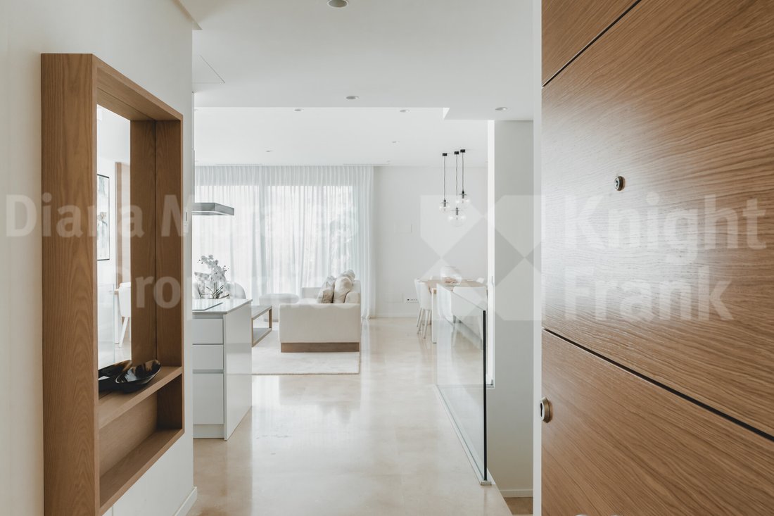 Apartment in Benahavis, Andalusia, Spain 4 - 15098470