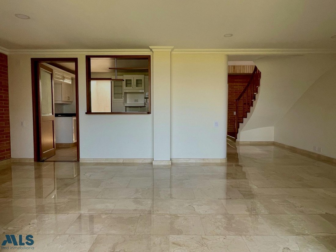 House in Medellín, Antioquia, Colombia 3 - 18013776