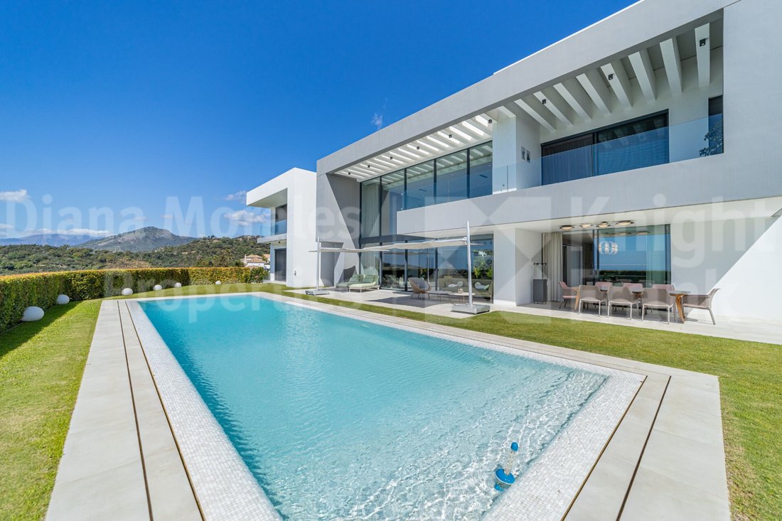 Villa in Benahavis, Andalusia, Spain 2 - 15590496
