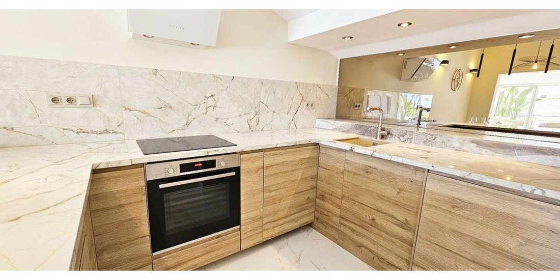 Villa in Estepona, Andalusia, Spain 4 - 14024057