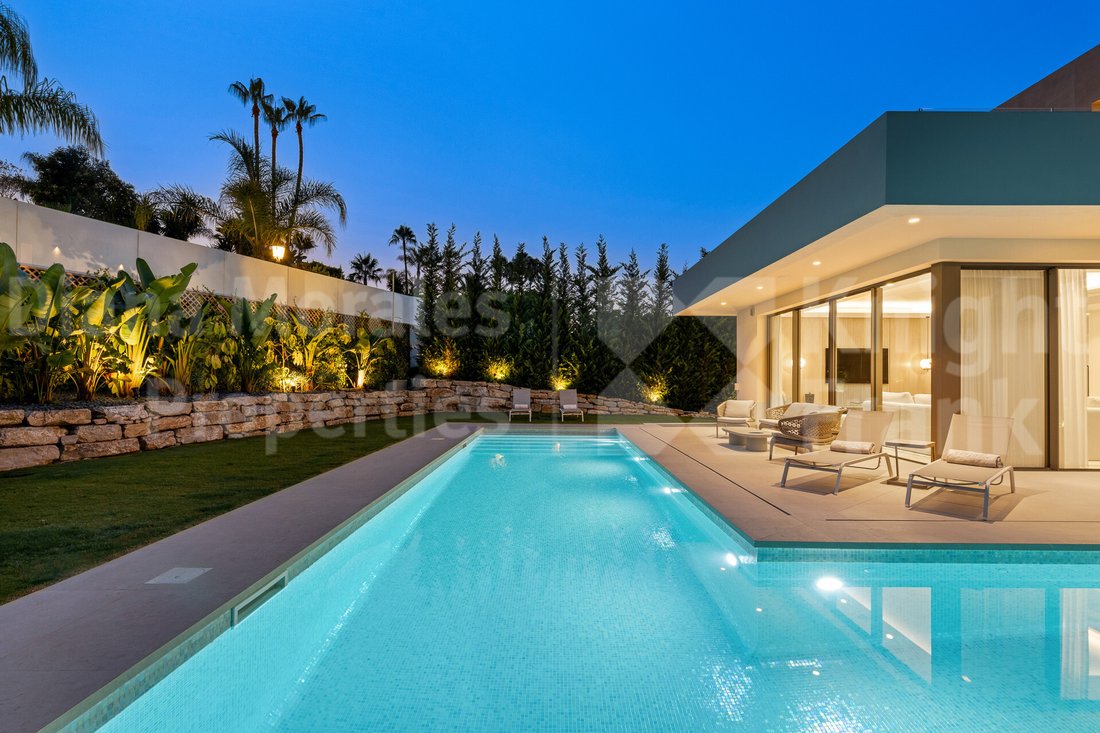 Villa in Nueva Andalucia, Marbella, Spain 2 - 13164218
