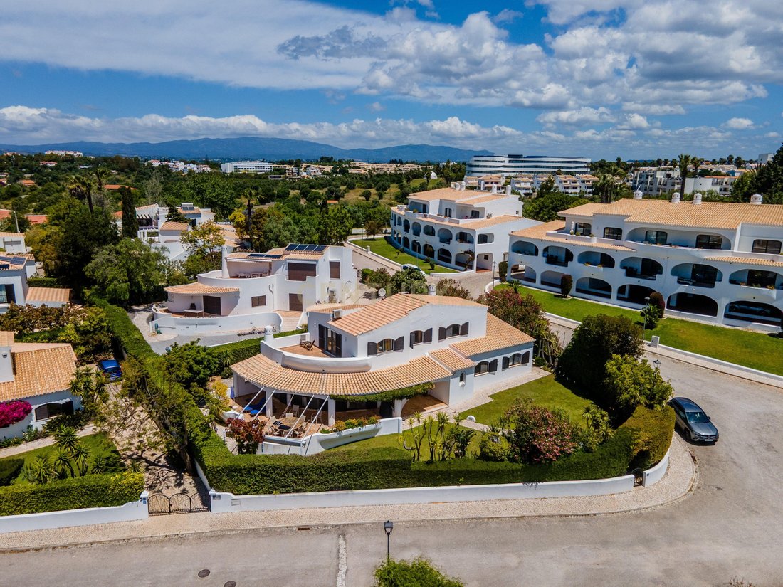 Villa in Alvor, Algarve, Portugal 1 - 18014236