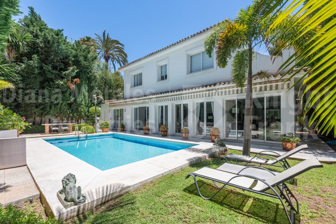 Villa in Marbella, Andalusia, Spain 1 - 14446029