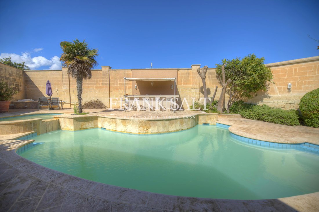 Villa in Iklin, Malta 2 - 18014339