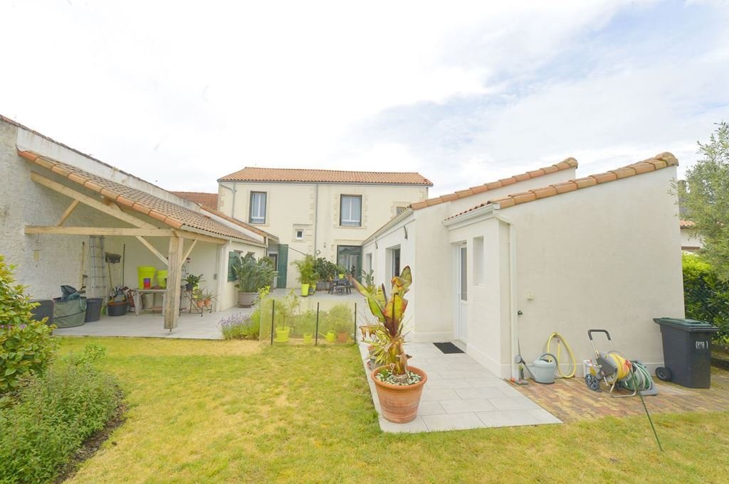 House in Sud Est, Saujon, France 1 - 18013896