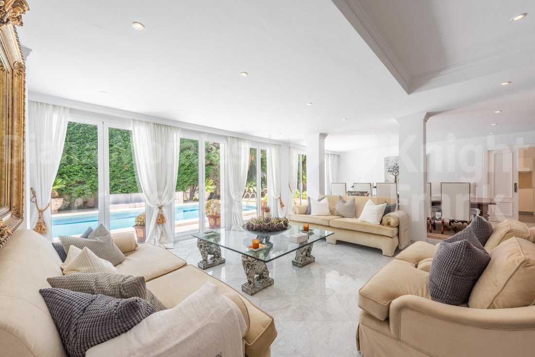 Villa in Marbella, Andalusia, Spain 4 - 14446029