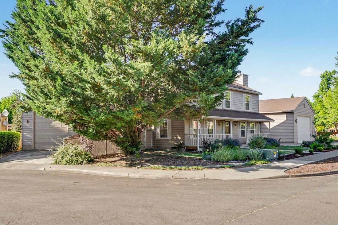 House in Medford, Oregon, United States 2 - 18014263